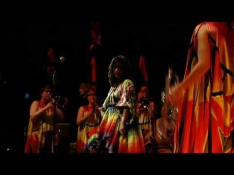 Bjork - Voltaic Paris