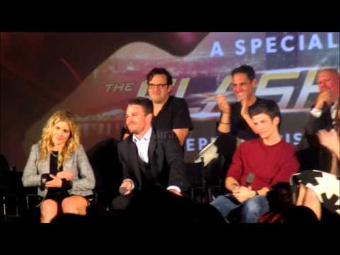 The Flash vs Arrow fan screening Q&A 4/4