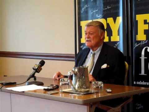 Hayden Fry on Kirk Ferentz