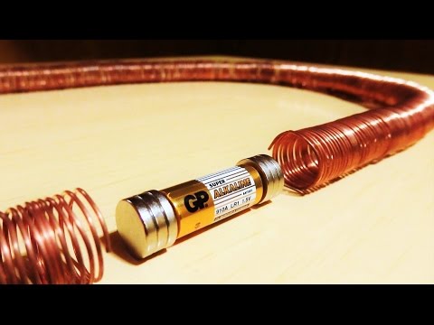 World's Simplest Electric Train 【世界一簡単な構造の電車】