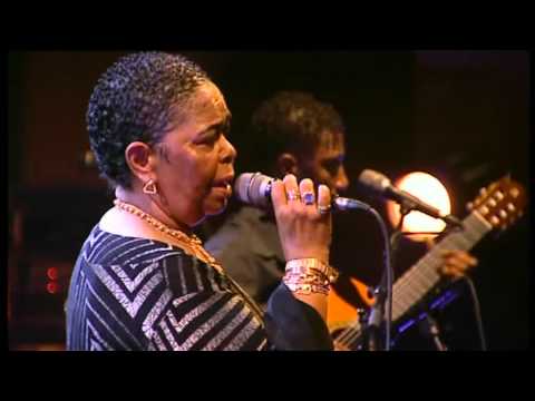 Cesaria Evora Live D'amor 2004 (Complete Concert)