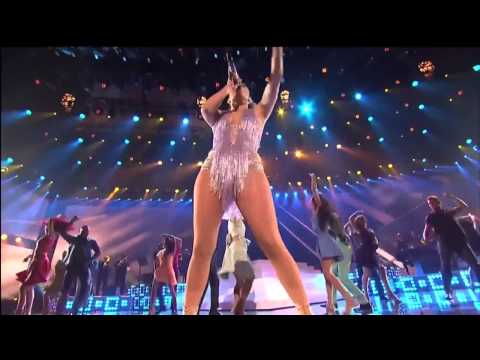 Jennifer López - tribute to Celia Cruz (Live at American Music Awards 2013)