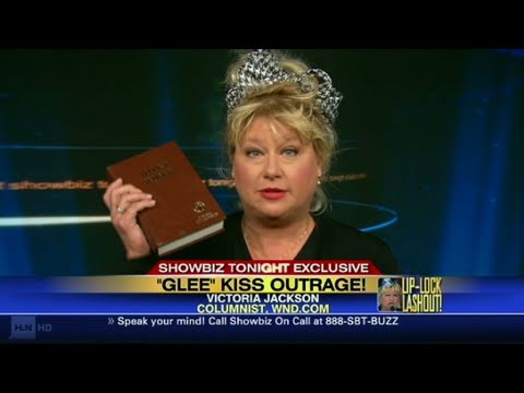 HLN:  Victoria Jackson blasts 'Glee,' gays