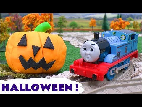 Thomas and Friends Play Doh Halloween Pumpkin Ghosts Haunted Toy Story Tom Moss Prank Playdoh