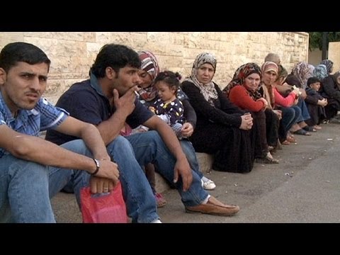 The plight of Syrian refugees who flee to Lebanon - reporter