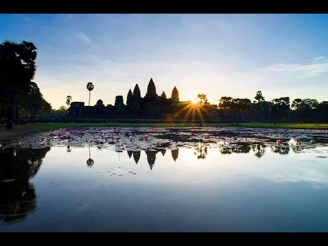 National Geographic Access 360 World Heritage Angkor Wat