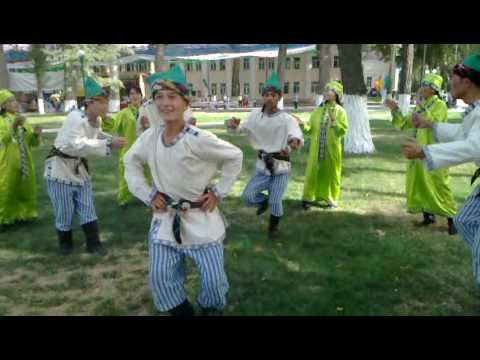 Uzbekistan traditional music folk dance 2010 0830_062.mp4