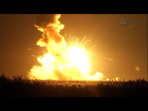 NASA Antares Rocket Launch Failure - Huge Explosion [Live] [HD] [Full]