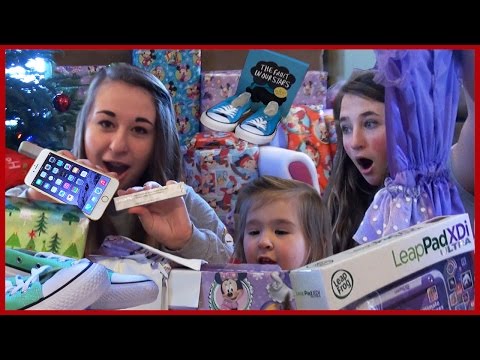 Kids Opening Christmas Presents - Monster High Girls - Baby Fun Day 2014