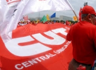 CUT continues on the streets struggling to define the future of Brazil!