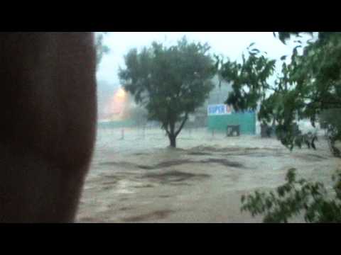 Inondations Gard Septembre 2014 saint Hippolyte du fort ( voir en entier )