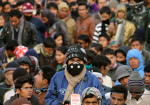 Masked at Maoist congress