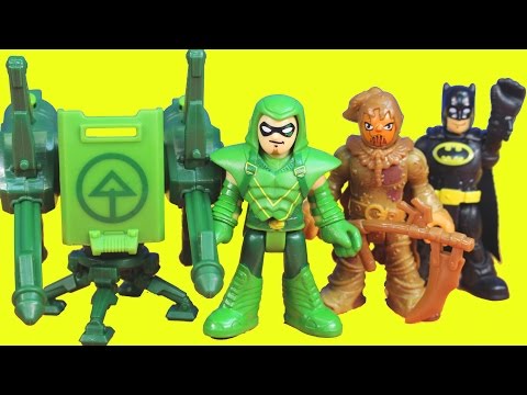 Imaginext Green Arrow saves Batman Gotham city police from scarecrow toys story playset