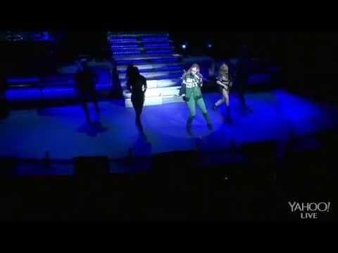 Iggy Azalea - On The Road (Yahoo! Live 5 december 2014) (Full Show) (720p)