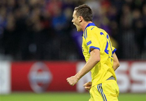 Chelsea's Nemanja Matic celebrates his goal during the Champions League group G soccer match between Chelsea FC and Maribor, in Maribor, Slovenia, Wednesday, Nov. 5, 2014.