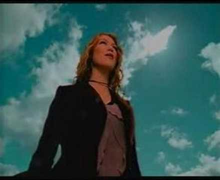 delta goodrem-Born to try