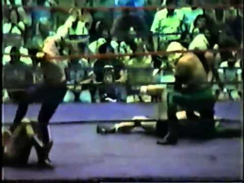 Jackie & Rough House Fargo vs Larry Latham & Wayne Farris