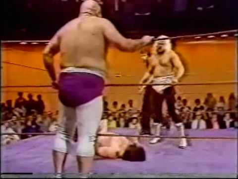 Bill Dundee vs Wayne Farris & Tojo Yamamoto with Jimmy Hart (3-7-81) Part 1 of 2