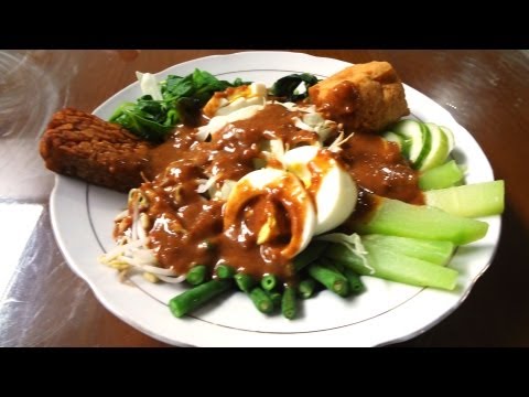 Gado-gado vegetable salad