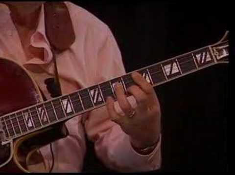 Larry Coryell Jazz Guitar Lesson: Blues in C