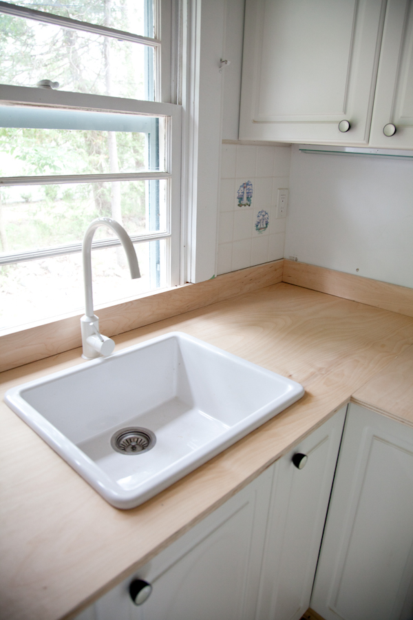 cottage_white_painted_floors-5