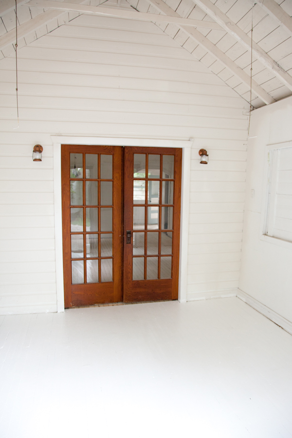 cottage_white_painted_floors-1