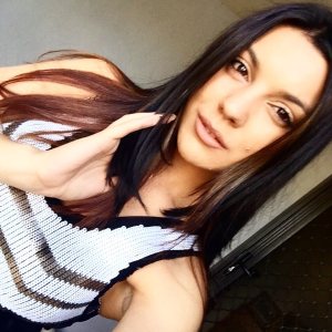 22yo women dating in Perth - Southern Suburbs, Western Australia