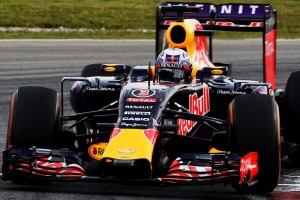 Daniel Ricciardo says he has to lower his expectations this season.