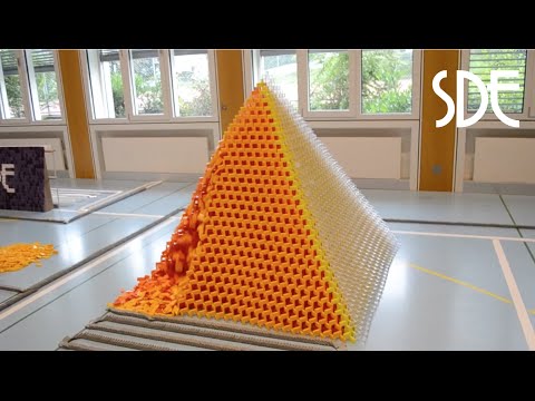 Worlds Largest 3D Domino Pyramid (29x29) | Egypt in 60'000 Dominoes | HD