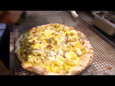 Restaurateur Danny Meyer turns pizza into haute cuisine