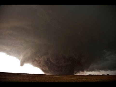 Supertwister   Documentary on the World s Worst Tornadoes