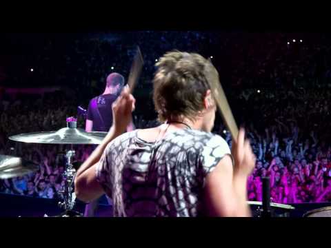 Muse - Plug In Baby - Live At Rome Olympic Stadium