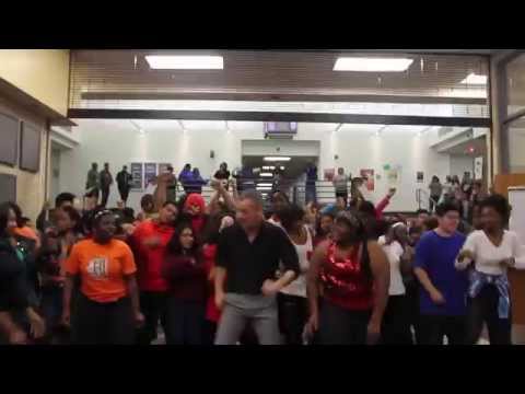 A. Maceo Smith New Tech High School - Uptown Funk Dance