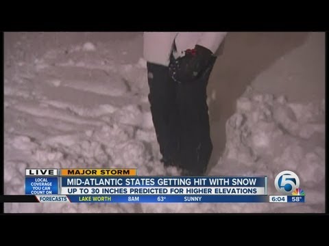 Mid-Atlantic states get hit with snow