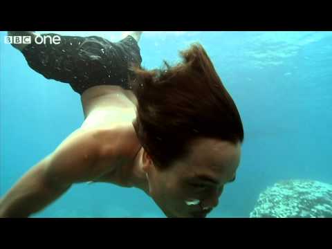 How Moken children see with amazing clarity underwater - Inside the Human Body - BBC One