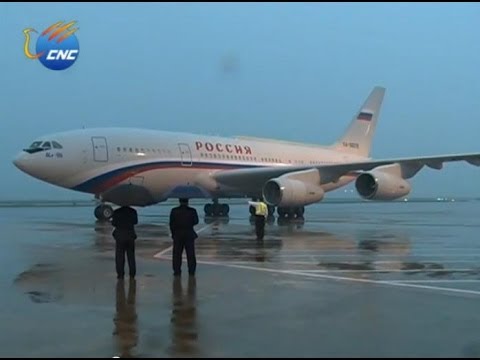 Russian President Vladimir Putin arrives in Shanghai