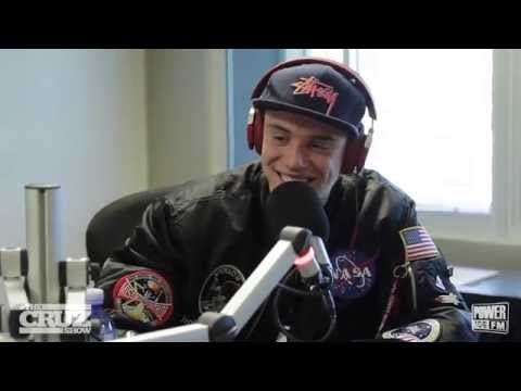 Logic On How He Proposed + Solves A Rubik's Cube In Under 90 Seconds