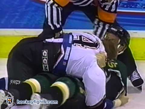 Sergei Gonchar vs Guy Carbonneau Nov 27, 1998