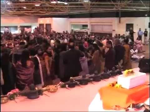 Rass in Shiv katha by Shri Giri Bapu - Harrow London 2014