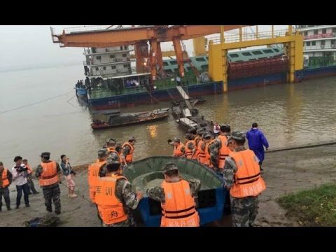 Chinese ferry sinks in Yangtze river: Tornado hits Eastern Star cruise ship carrying 458 people