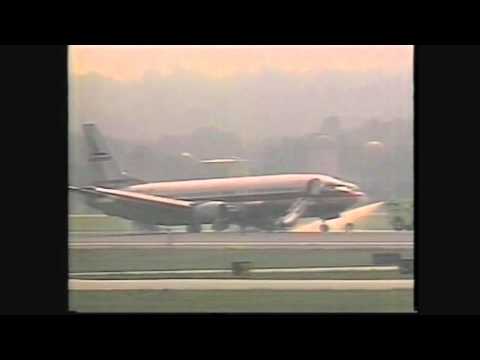 737 Crash landing: Some of the best flying you will ever see...