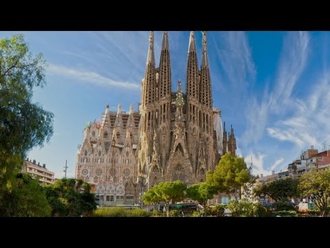 Barcelona, Spain Travel Guide - Must-See Attractions