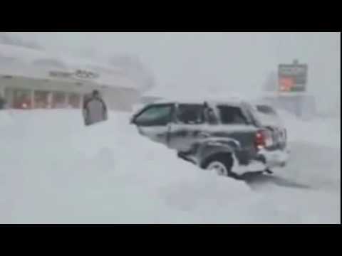 NEWS Big Snow Storm Strands New York Drivers | Snowstorm Hits New York State