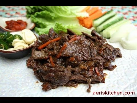 Korean Food: Bulgogi (Korean BBQ) (불고기)