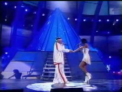 Nelly & Kelly Rowland - Live Grammy Awards 2003