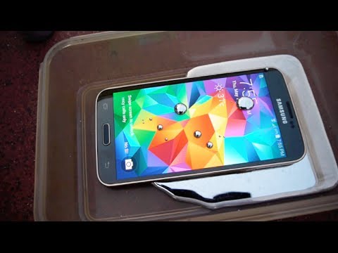 Samsung Galaxy S5 in Liquid Mercury Test