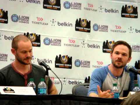 Wizard World Comic Con 6 1 13 123 Aaron and Shawn Ashmore