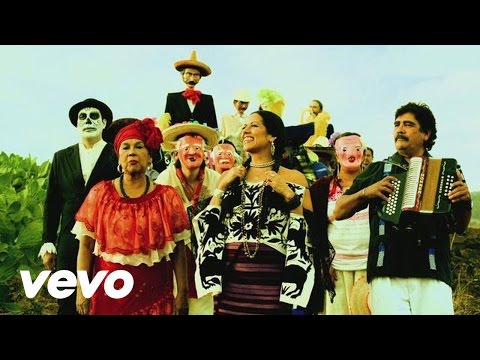 Lila Downs Con Celso Piña y Totó la Momposina - Zapata Se Queda