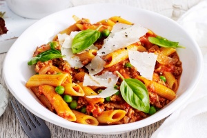 One-pot penne bolognese