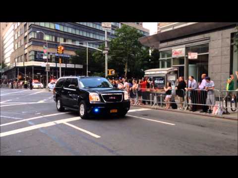 U.S. PRESIDENT BARACK OBAMA'S MOTORCADE ON THE UPPER WEST SIDE OF MANHATTAN IN NEW YORK CITY